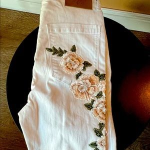 SIKSILK size 30. Never worn! Skinny jeans.